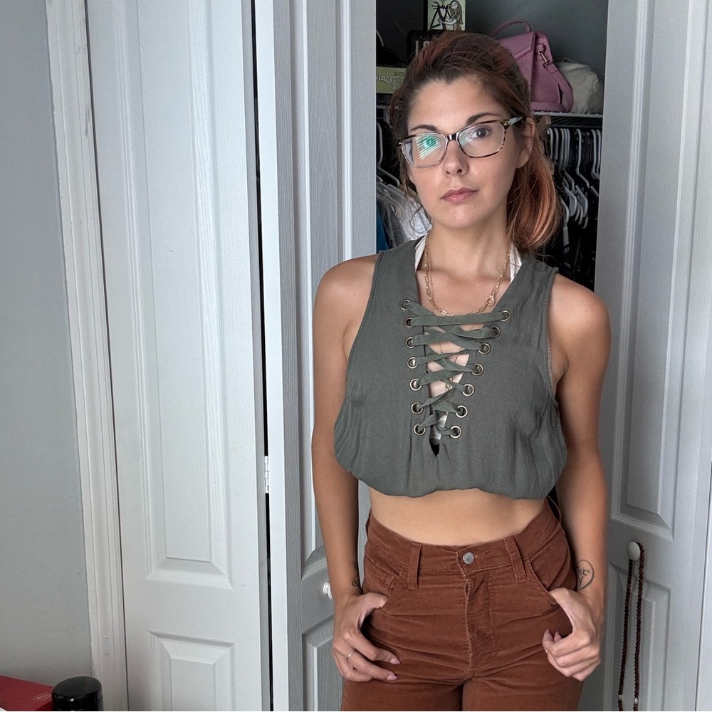 Sage Green Top w Ribbon